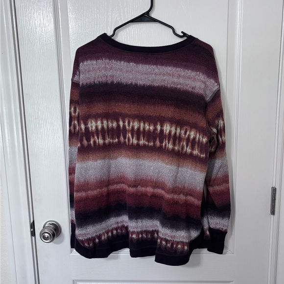 LES SEREIN Rosie Long Sleeve Knit Sweatshirt - Picture 5 of 7